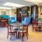 Comfort Inn & Suites Plainville-Foxboro - Plainville