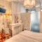 Hotel Urban Dreams