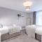 Spacious 3BR Apartment in Llanelli