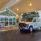 La Quinta by Wyndham Appleton College Avenue