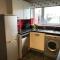 Garland Modern 3 Bedroom House with Parking & Garden Dartford 2 - Kent