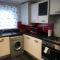 Garland Modern 3 Bedroom House with Parking & Garden Dartford 2 - Kent