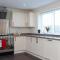 Syster Properties Serviced Accommodation Leicester 5 Bedroom House Glen View - Leicester