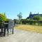 Appartement lumineux et cosy avec jardin vue sur chateau près Port en Bessin, Bayeux et Omaha Beach - Commes