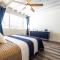 Newly Renovated 3br2ba Duplex with private Dock - Key Colony Beach
