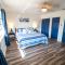 Newly Renovated 3br2ba Duplex with private Dock - Key Colony Beach