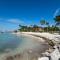 Newly Renovated 3br2ba Duplex with private Dock - Key Colony Beach