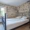 Courry Gem Pool & Charm