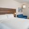 Holiday Inn Express & Suites - Lake Forest, an IHG Hotel