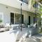 Beautifully renovated quiet unit in Cronulla