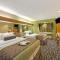 Super 8 by Wyndham San Antonio Downtown NE
