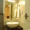 WHITE SUITE HOTEL