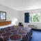 Super 8 by Wyndham Kingston