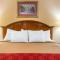 Econo Lodge Inn & Suites Macon West