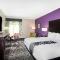 La Quinta by Wyndham Columbus TX