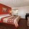 Super 8 by Wyndham Athens TX