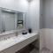 Days Inn & Suites by Wyndham Downtown/University of Houston