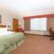 Ramada by Wyndham Des Moines Tropics Resort & Conference Ctr