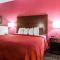 Quality Inn & Suites Altoona - Des Moines