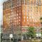 Mayflower Park Hotel