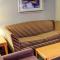 Days Inn & Suites by Wyndham Merrillville