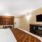 Rodeway Inn & Suites Corona