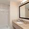 DoubleTree by Hilton Houston Medical Center Hotel & Suites