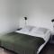 iStay Cottages