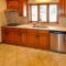 Cascade Village Area 5 bed 4 bath, Walk to lift!