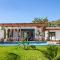 Sun n Chill, Boutique Apartments & Beach Villa