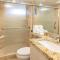 Nāpili Surf Beach Resort by Castle - Lahaina