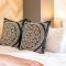 Bijou Suites Bloom