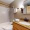 Remodeled 2 Bedroom East Vail Condo 6G with Hot Tub Market Free Shuttle