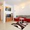 Apartment Village Nin