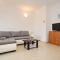Apartment Village Nin