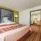 Super 8 by Wyndham Cloverdale IN