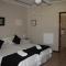 Karoopark Guest House - Graaff-Reinet