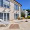 Apartments Siparis with Pool - Zambratija