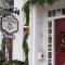 The White House Inn