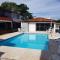Casa 4/4(Amplos), Cond. fechado com piscina-150m2