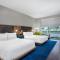 TRYP by Wyndham Orlando