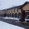 AmeriVu Inn and Suites Shawano WI