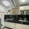 Balcony & 2BR TownHouse - near Clark Airport & Aqua Planet - TRP2