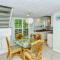 LaPlaya 201C Breathtaking Gulf panorama from this corner end unit with a private stairway to the beach - لونغبوت كي