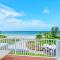 LaPlaya 201C Breathtaking Gulf panorama from this corner end unit with a private stairway to the beach - لونغبوت كي