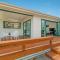The Sunny Bach - Cooks Beach Holiday Home