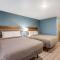 WoodSpring Suites Detroit Farmington Hills