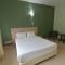 S2 Hotel