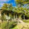Cheverells Farm, Kiku & Braeburn Cottage