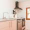 Modern holiday home with dishwasher, in natural region - Moncontour